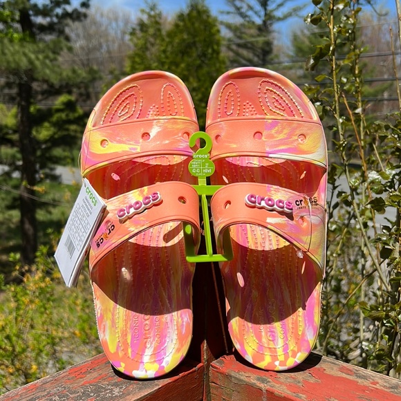 CROCS Shoes - CROCS Classic Marbled Sandals Size Men 9 Women’s 11